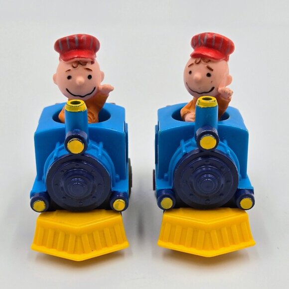 Vintage Peanuts Charlie Brown Conductor In Train UFS Inc. 1950,1966 Set Of 2 - Picture 1 of 11